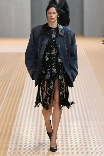 Look 37